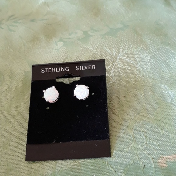 Sterling Silver White Lab Opal earrings 7mm - Picture 2 of 8